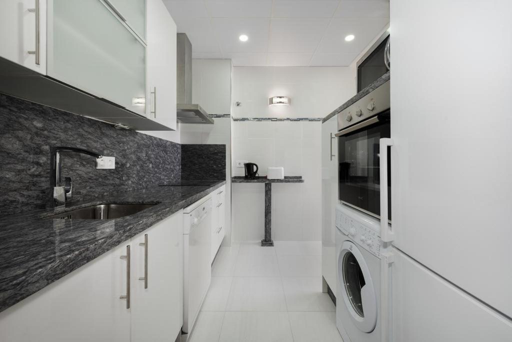 Apartamento En Puerto Marina B32 Benalmádena Eksteriør bilde